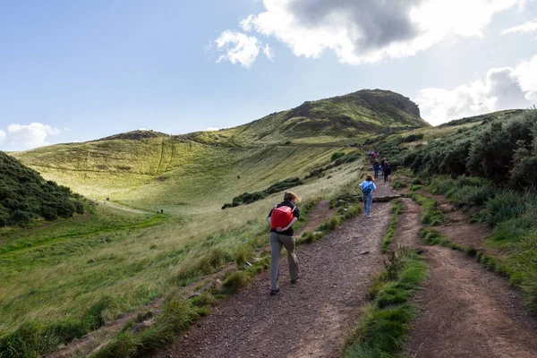 Arthur 's sitz im holyrood park — Stockfoto