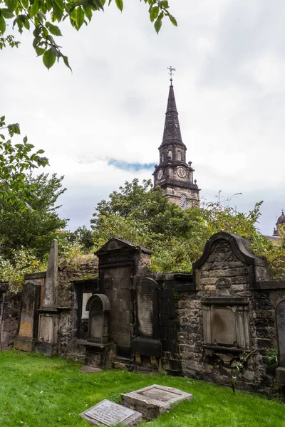 St Cuthberts kyrkogård, Edinburgh — Stockfoto