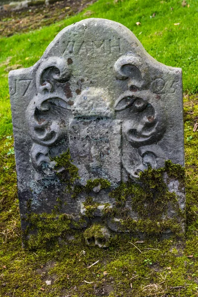 Cmentarz opactwa Culross — Zdjęcie stockowe
