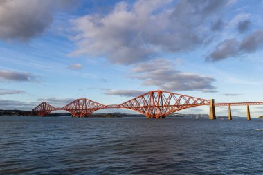 Dördüncü Köprü, İskoçya 