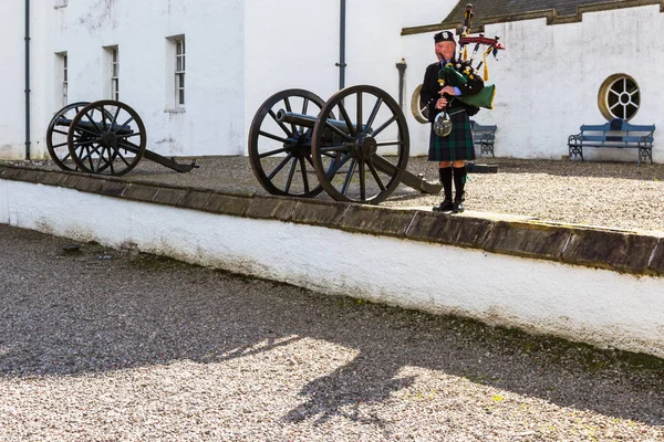 Bagpiper en el Castillo de Blair —  Fotos de Stock