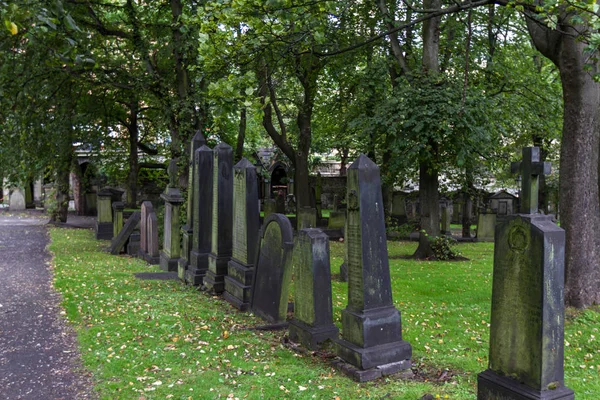 St Cuthbert 's Churchyard, Edinburgh — Stockfoto