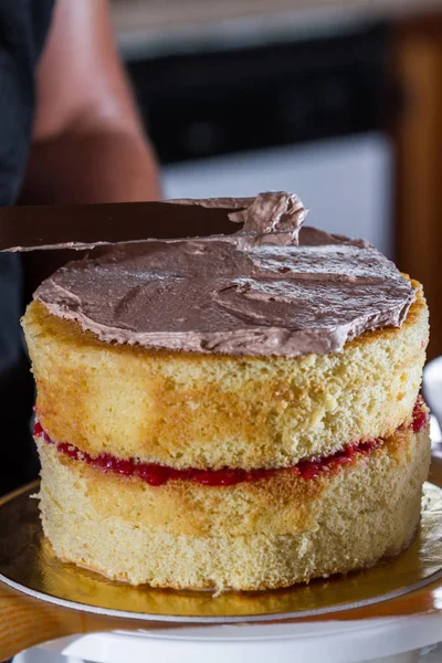 Close Process Adding Chocolate Frosting Birthday Cake — Stock Photo, Image
