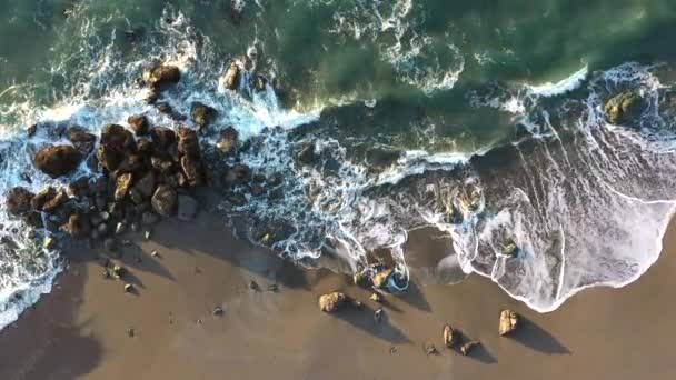 Vista Das Ondas Pacíficas Que Batem Contra Rochas Costa Sul — Vídeo de Stock