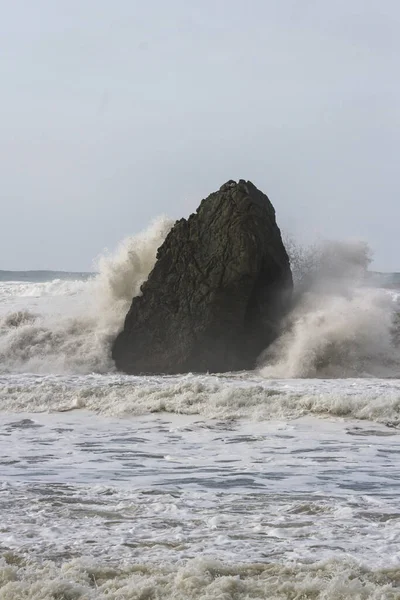 Drsná Moře Jako Sezónní Zimní Bouře Blíží Jižnímu Pobřeží Oregonu — Stock fotografie