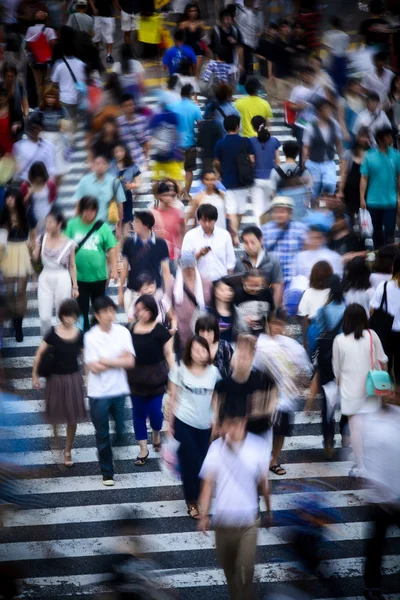 Tłum Tokio w ruchu na Przejście Shibuya — Zdjęcie stockowe