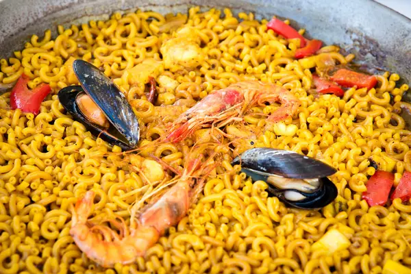 Paella θαλασσινά ζυμαρικά, ισπανική κουζίνα . — Φωτογραφία Αρχείου