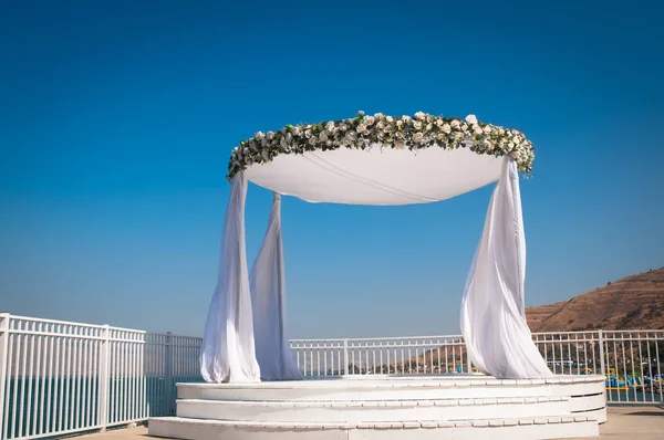 Chuppa açık Yahudi düğün töreni için .