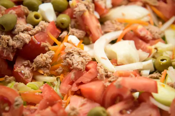 Salada com atum   . — Fotografia de Stock