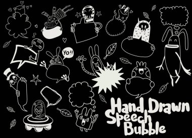 Dizi komik canavar ve sevimli boş konuşma balonu doodle 