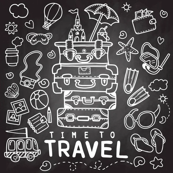 一套手绘旅游涂鸦 矢量插图 旅游和夏季素描与旅行元素 太阳镜 鸡尾酒 — 图库矢量图片