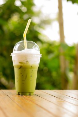 yeşil çay frappe/yeşil çay smoothie