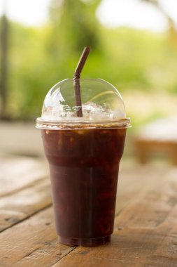 Buzlu Amerikalı siyah kahve