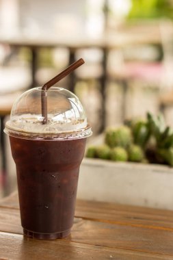 Buzlu Amerikalı siyah kahve