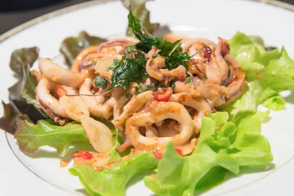 Basil squid Thai food / japan food — стоковое фото