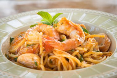 Karides ile makarna, leziz spagetti karides ile