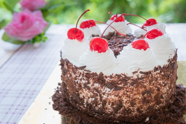 Black forest cake urządzone — Zdjęcie stockowe