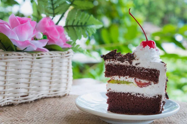 Torta foresta nera decorata — Foto Stock