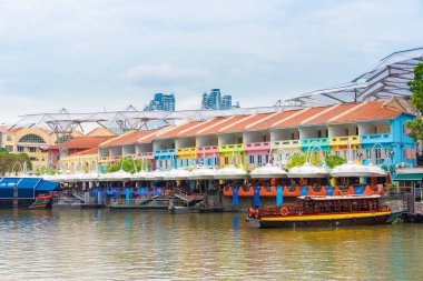 Renkli Clarke Quay içinde bina