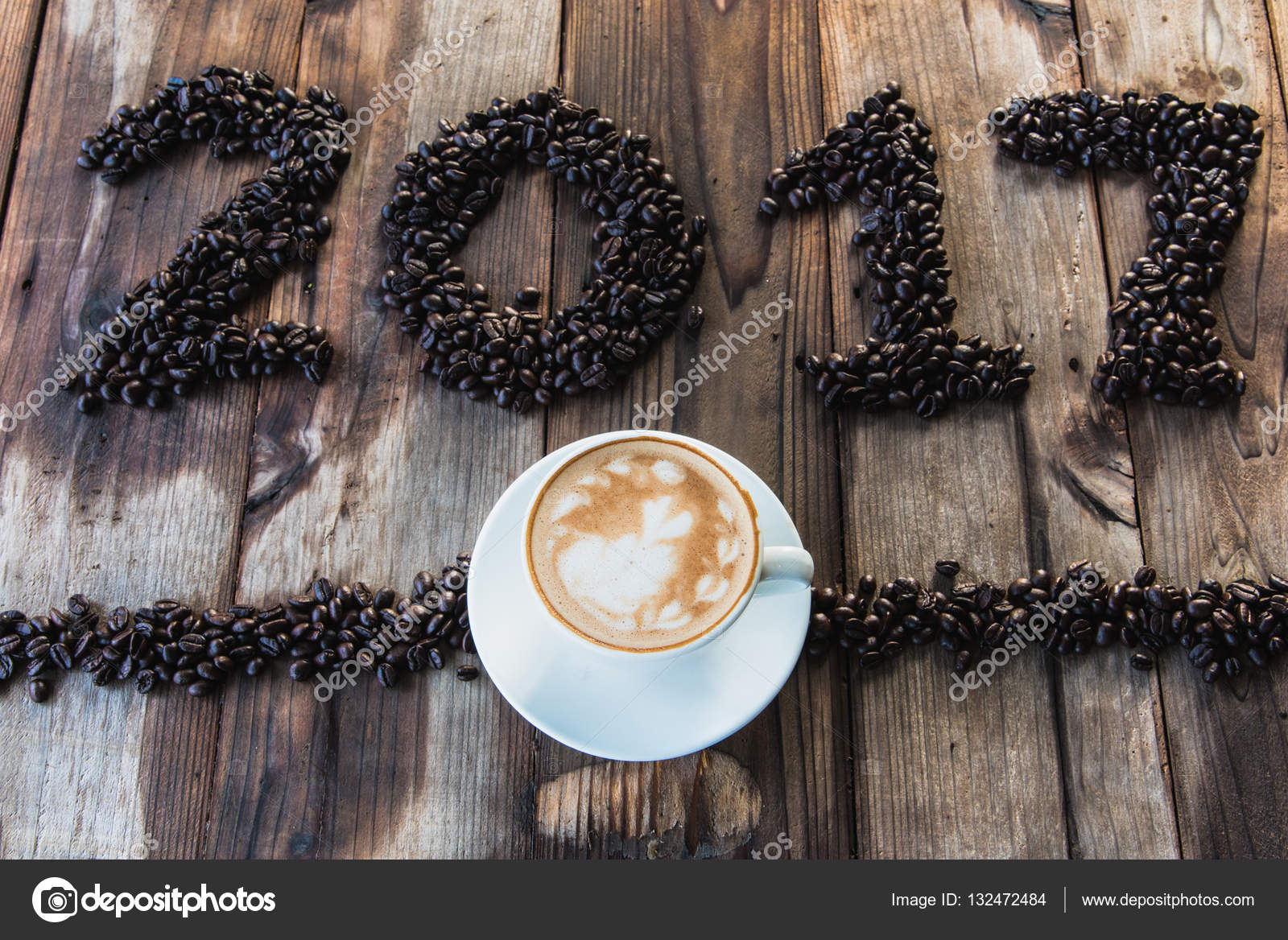 コーヒーカップとコーヒー豆 ストック写真 C Somchaichoosiri コーヒーカップとコーヒー豆 ストック写真 C Somchaichoosiri