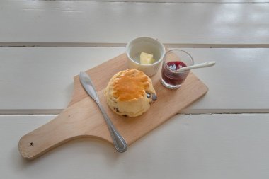 çikolatalı çörek veya meyve çörek