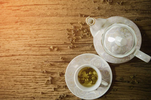 桌上的热茶 — 图库照片