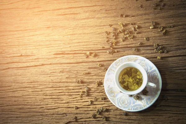 Té caliente sobre la mesa — Foto de Stock