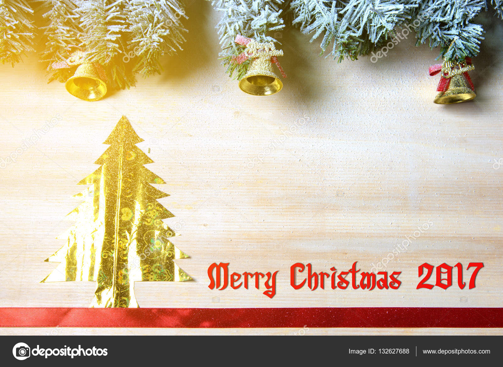 Holz Hintergrund Und Baum Weihnachten Hintergrund Weihnachten Stockfotografie Lizenzfreie Fotos C Somchaichoosiri Depositphotos