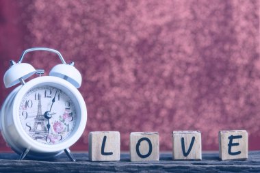 Harfleri yazım aşk. Ahşap harfleri yazım aşk