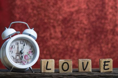 Harfleri yazım aşk. Ahşap harfleri yazım aşk