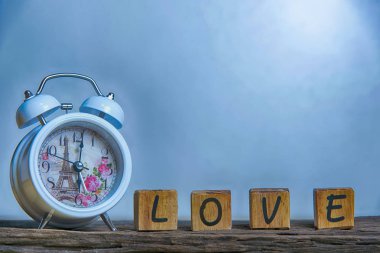 Harfleri yazım aşk. Ahşap harfleri yazım aşk