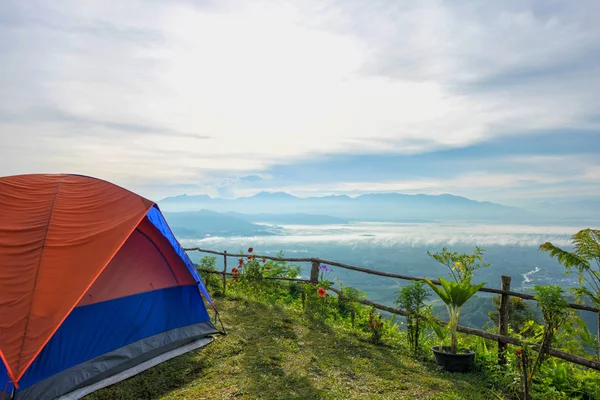 Tour tenten kamp — Stockfoto