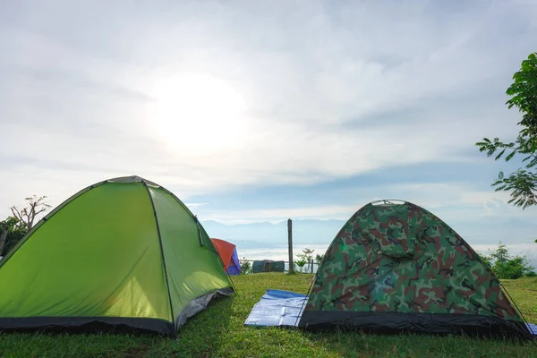 투어 텐트 캠프 — 스톡 사진