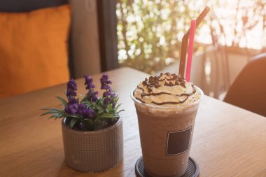  kremalı çikolata frappe