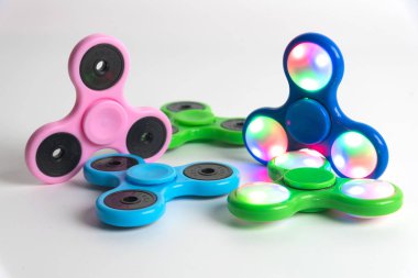popüler kıpır Spinner oyuncak