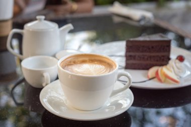 beyaz kahve fincanı