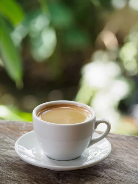 Caffè Americano Caldo Sul Vecchio Tavolo Legno Una Tazza Caffè — Foto Stock