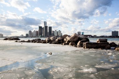Buz ve kar Windsor-Detroit uluslararası Riverfront üzerinde