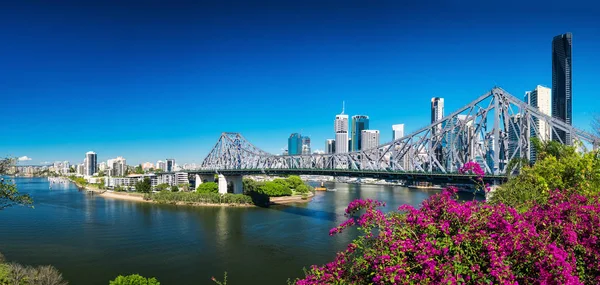 Brisbane Skyline με ιστορία γέφυρα — Φωτογραφία Αρχείου