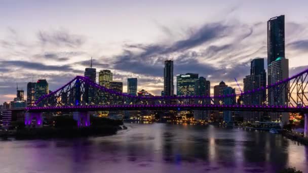 Brisbane city met Story Bridge — Stockvideo