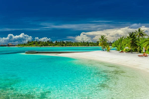 Weißer Sandstrand — Stockfoto