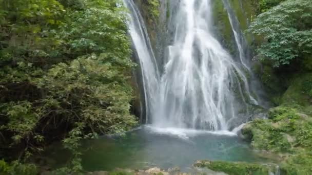 Mele Maat Cascades ในพอร เกาะเอฟาเต วาน อาต แปซ กใต — วีดีโอสต็อก