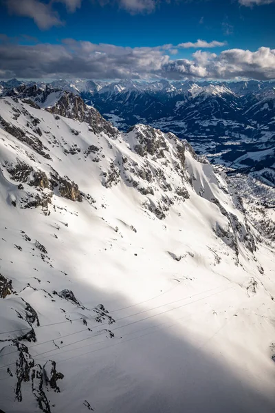 눈내리는 겨울의 파노라마 오스트리아의 알프스 — 스톡 사진