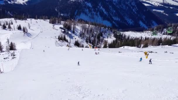 Tauplitz Alm Austria Feb 2020 겨울에 알프스에 리조트 Alm 스키가 — 비디오