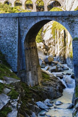 Şeytan Köprüsü'nde st. gotthard pass, İsviçre