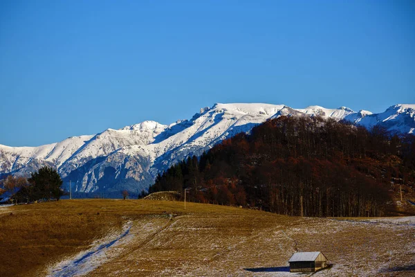 Avrupa'nın dağların güzel manzara — Stok fotoğraf