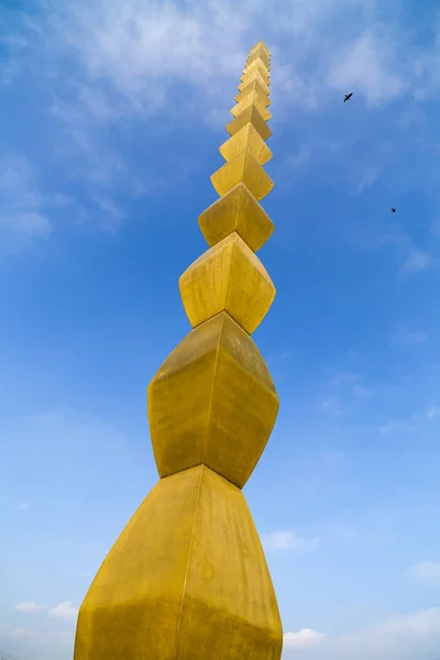 Infinity-kolonnen av Constantin Brancusi, Targu Jiu, Romania – stockfoto