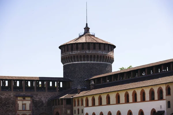 ミラノ, ロンバルディア, イタリア, 13 a スフォルツェスコ城 (スフォルツェスコ城) — ストック写真