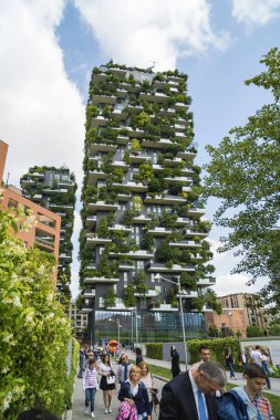 Milan, İtalya - 28 Mayıs 2017: Bosco Verticale (dikey orman) l