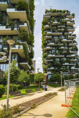 Milan, İtalya - 28 Mayıs 2017: Bosco Verticale (dikey orman) l
